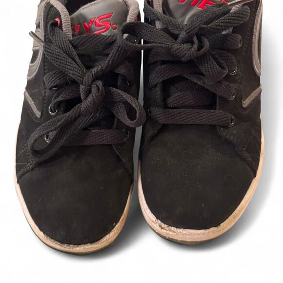 Pokemon black and red Heelys - Picture 6 of 8